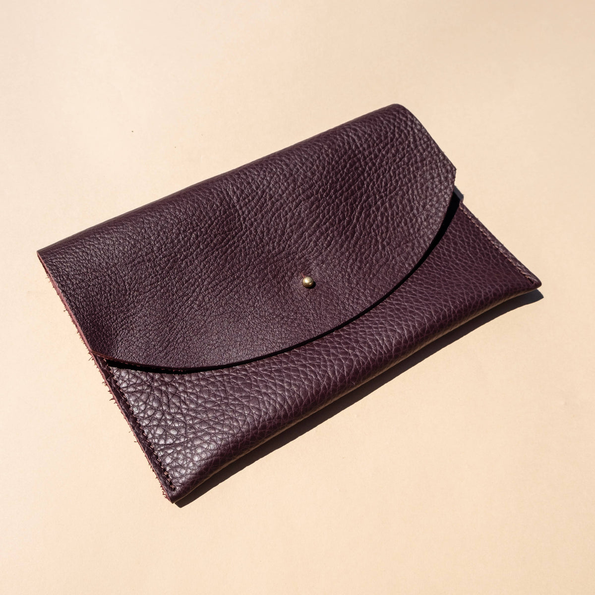 Envelope Pouch in Plum Leather