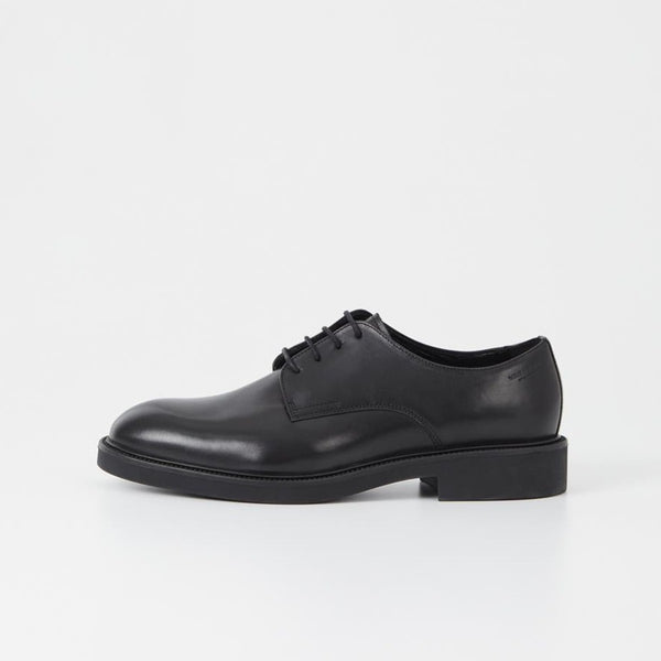 Alex M Derby Shoe in Black