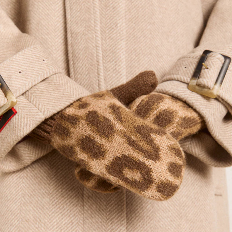 files/AW25-DM-2245-FLUFFYMITTENSINLEOPARD-1.webp