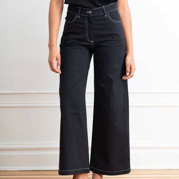 Toni Pants in Black & White
