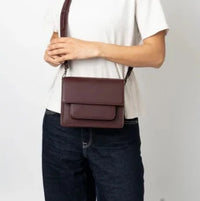 Cayman Purse in Midnight Plum