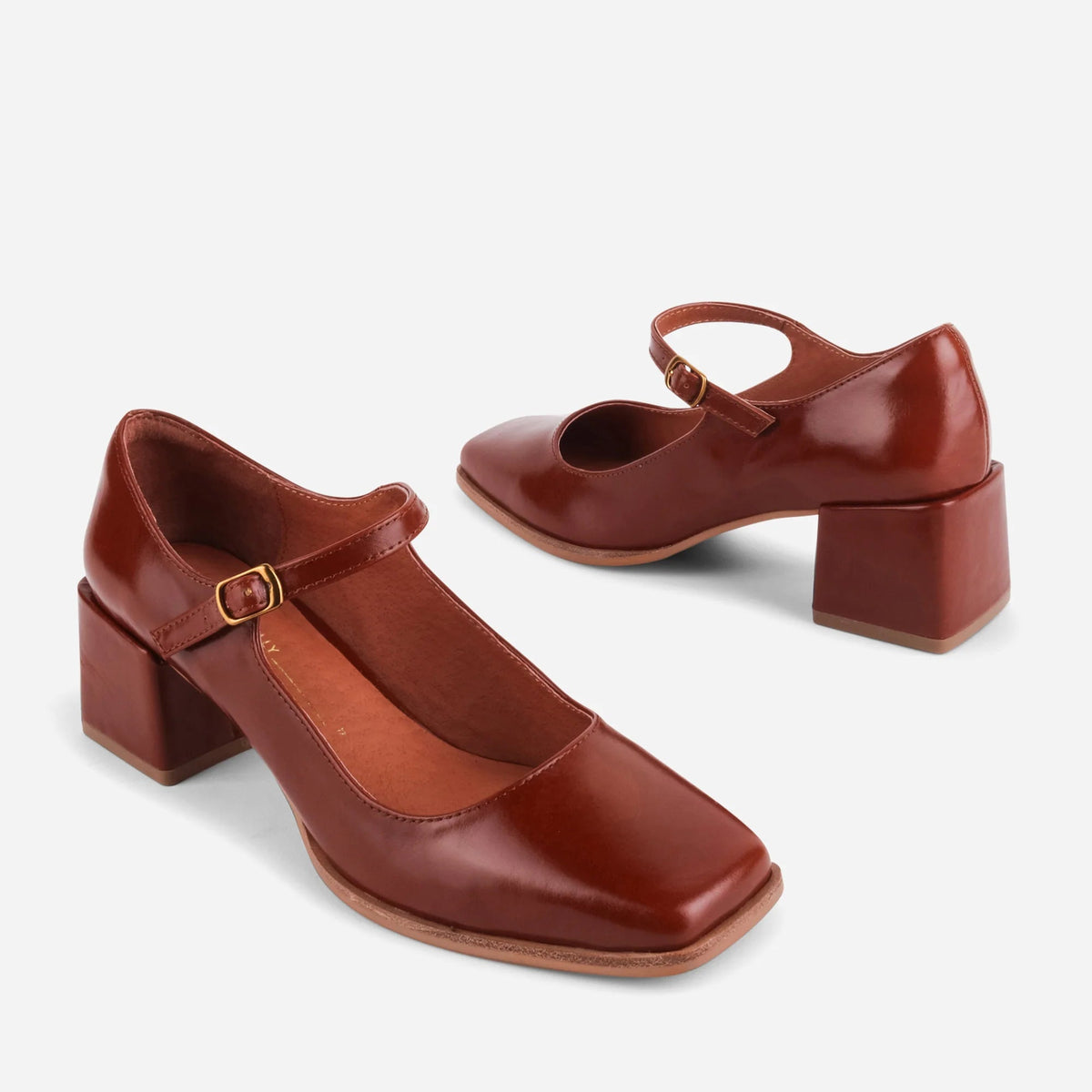 Christopher Mary Jane in Merlot
