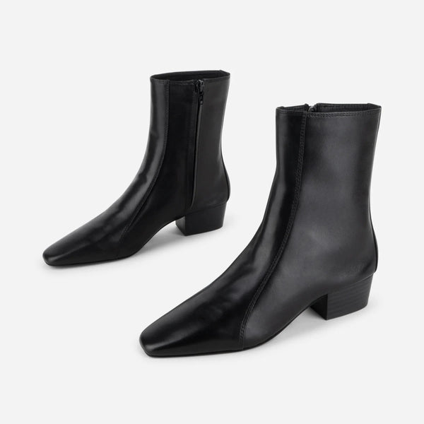 Combo Boot in Black