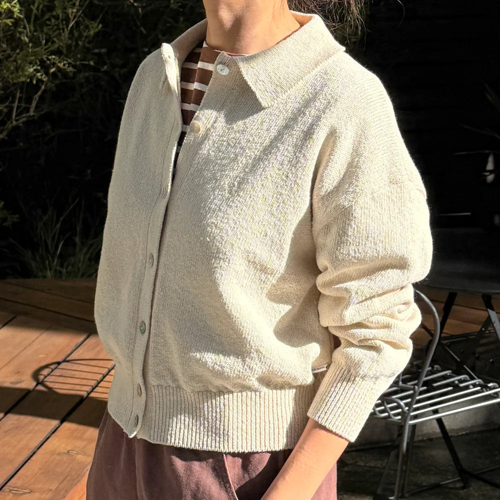The Club Cardigan in Naturel