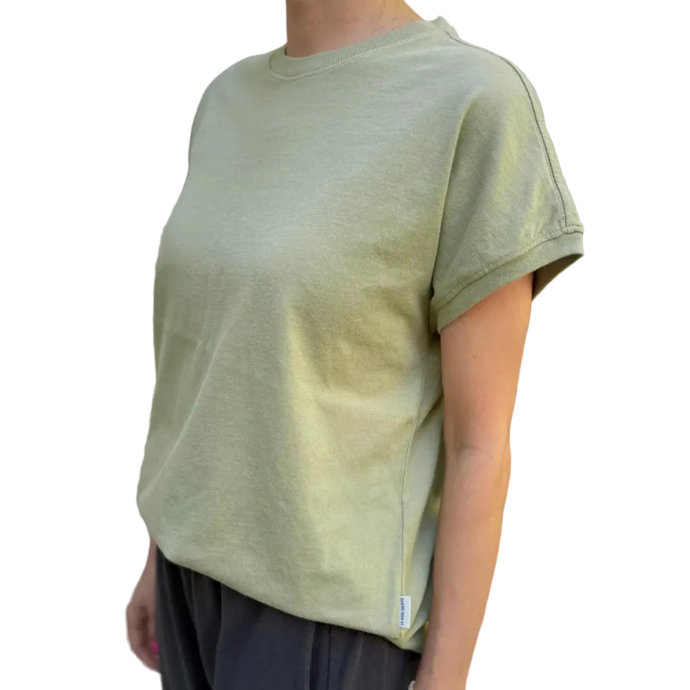 Ease Tee in Mint Dust