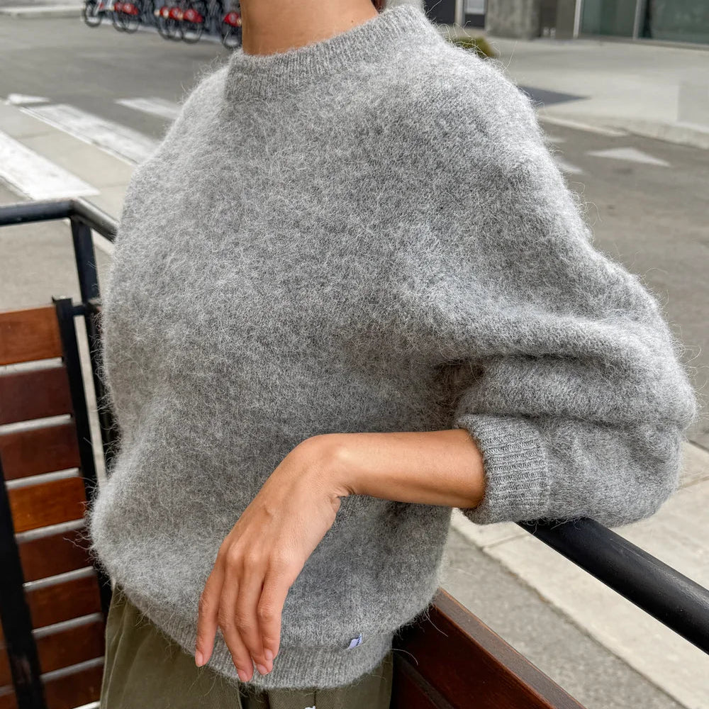 Elio Alpaca Sweater in Heather Grey