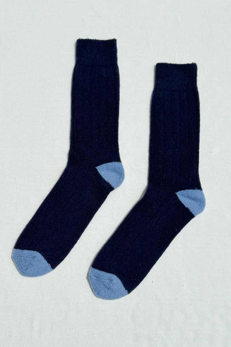 files/ExtendedCashmere-NAvyFlat.webp