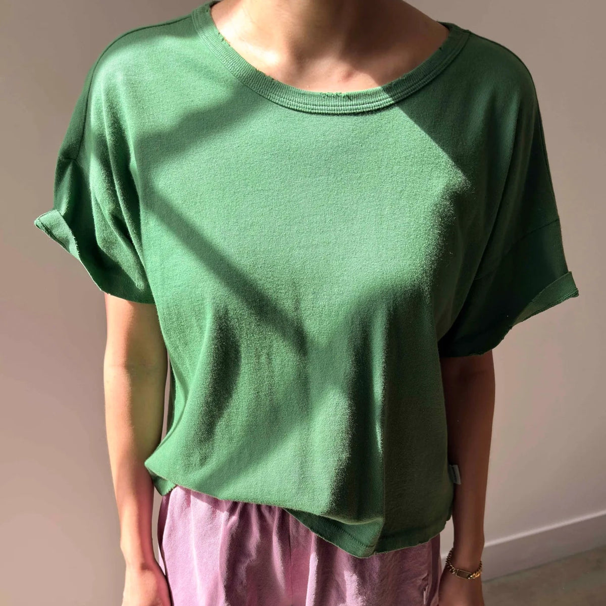 Vintage Fille Tee in Avocado