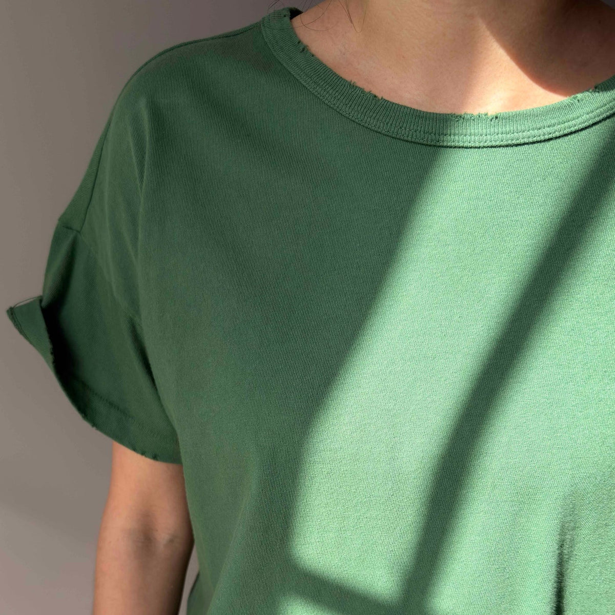 Vintage Fille Tee in Avocado