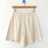 Flared Basketball Shorts in Naturel