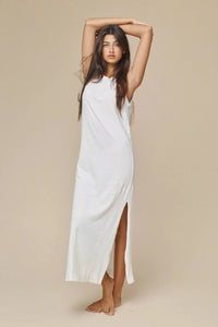Hermosa Dress in Washed White
