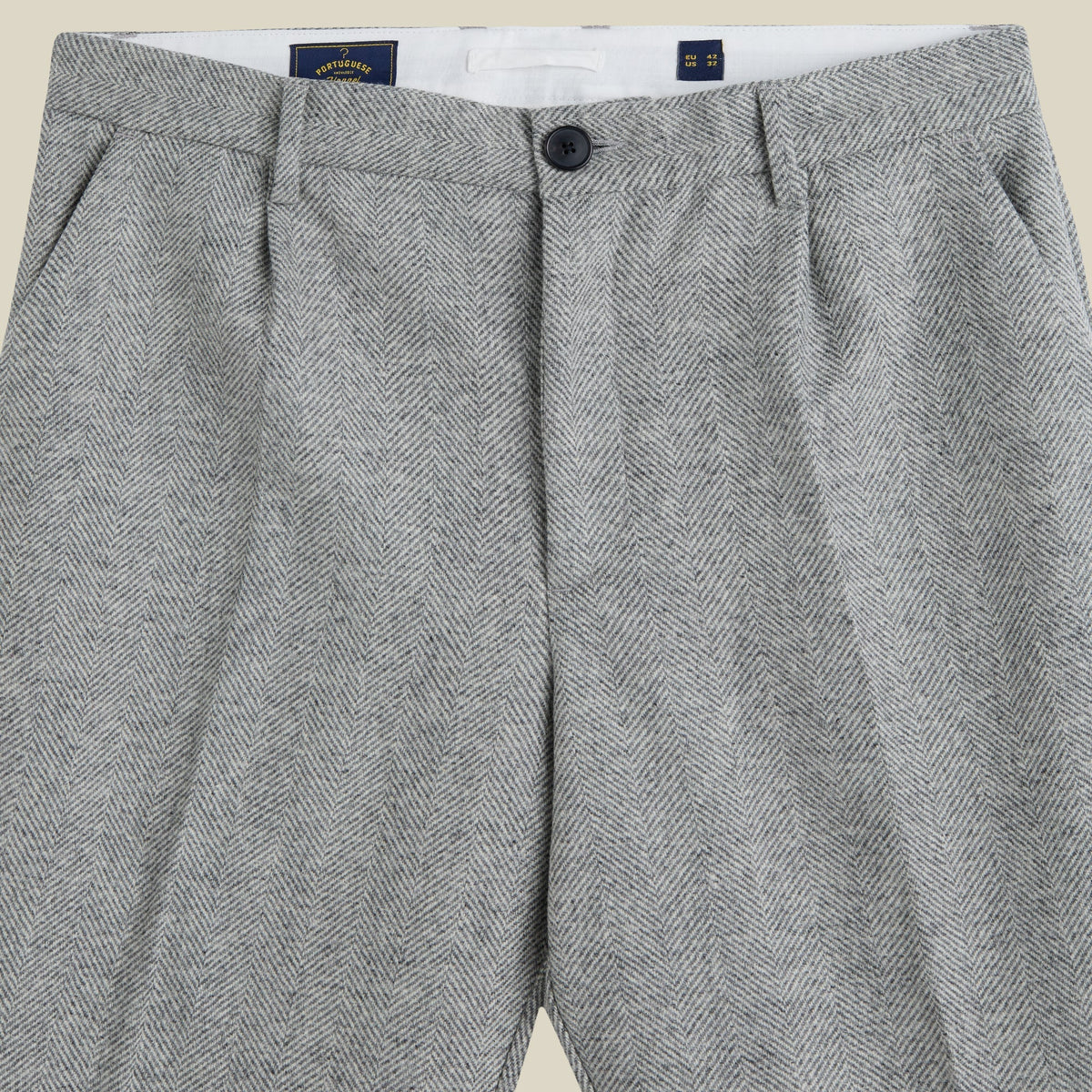 Single Pleat Herringbone Trousers in Light Grey