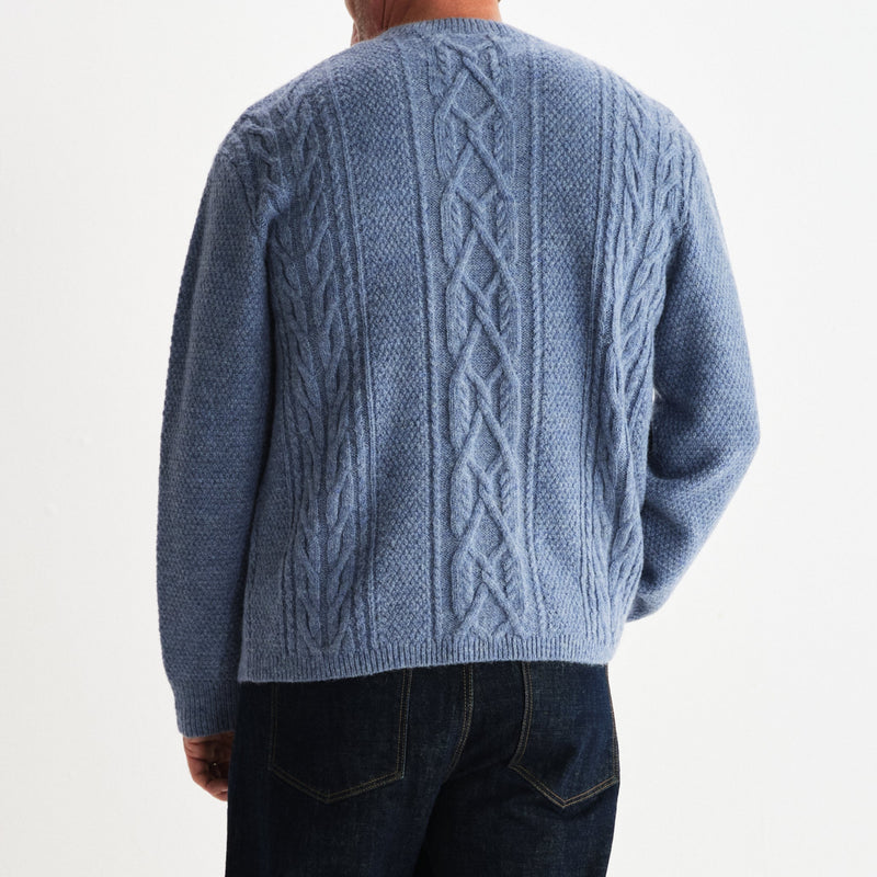 files/HYATTCREWBRUSHCABLELIGHTBLUE-ECOM-4.jpg