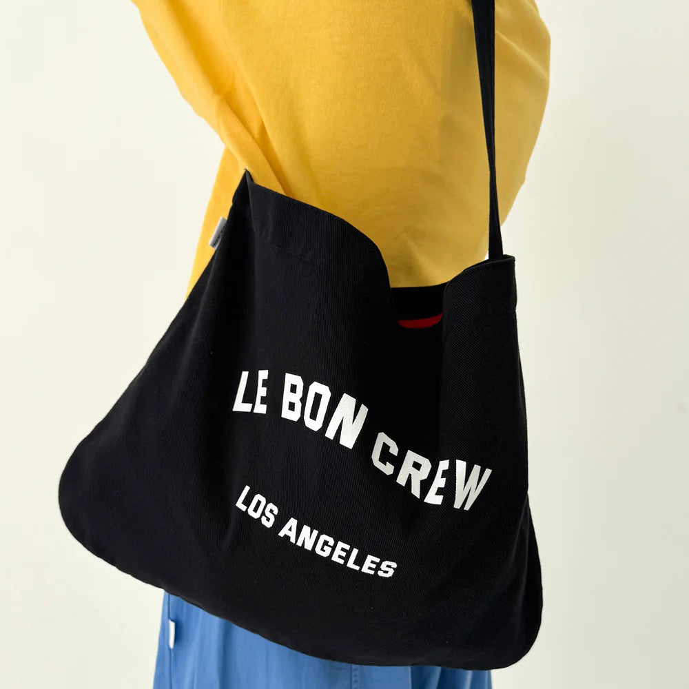Le Bon Crew Happy Carry Bag  in Black