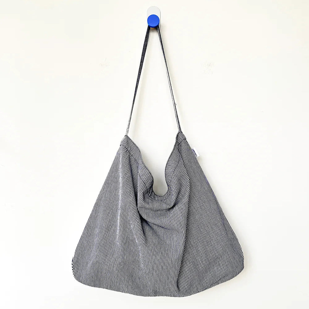 Happy Carry Bag in Blue Stripe