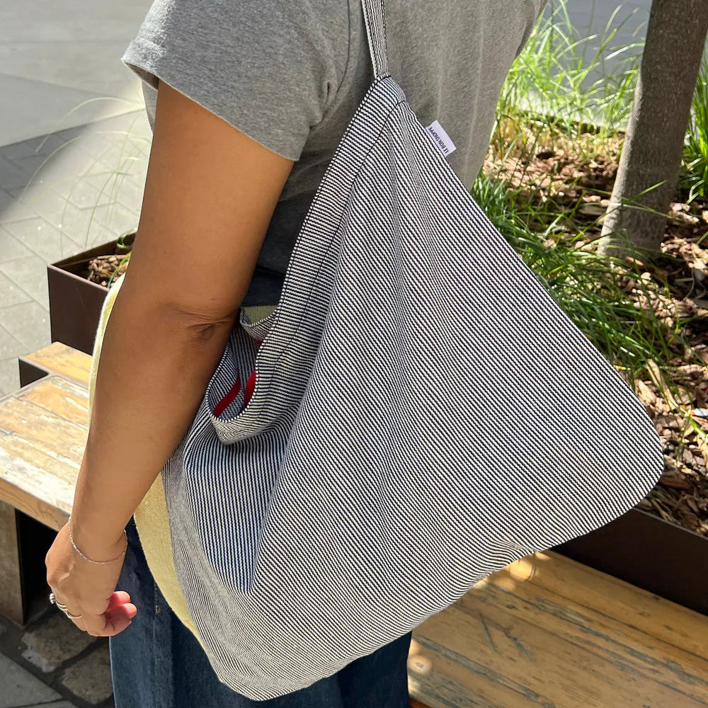 Happy Carry Bag in Blue Stripe