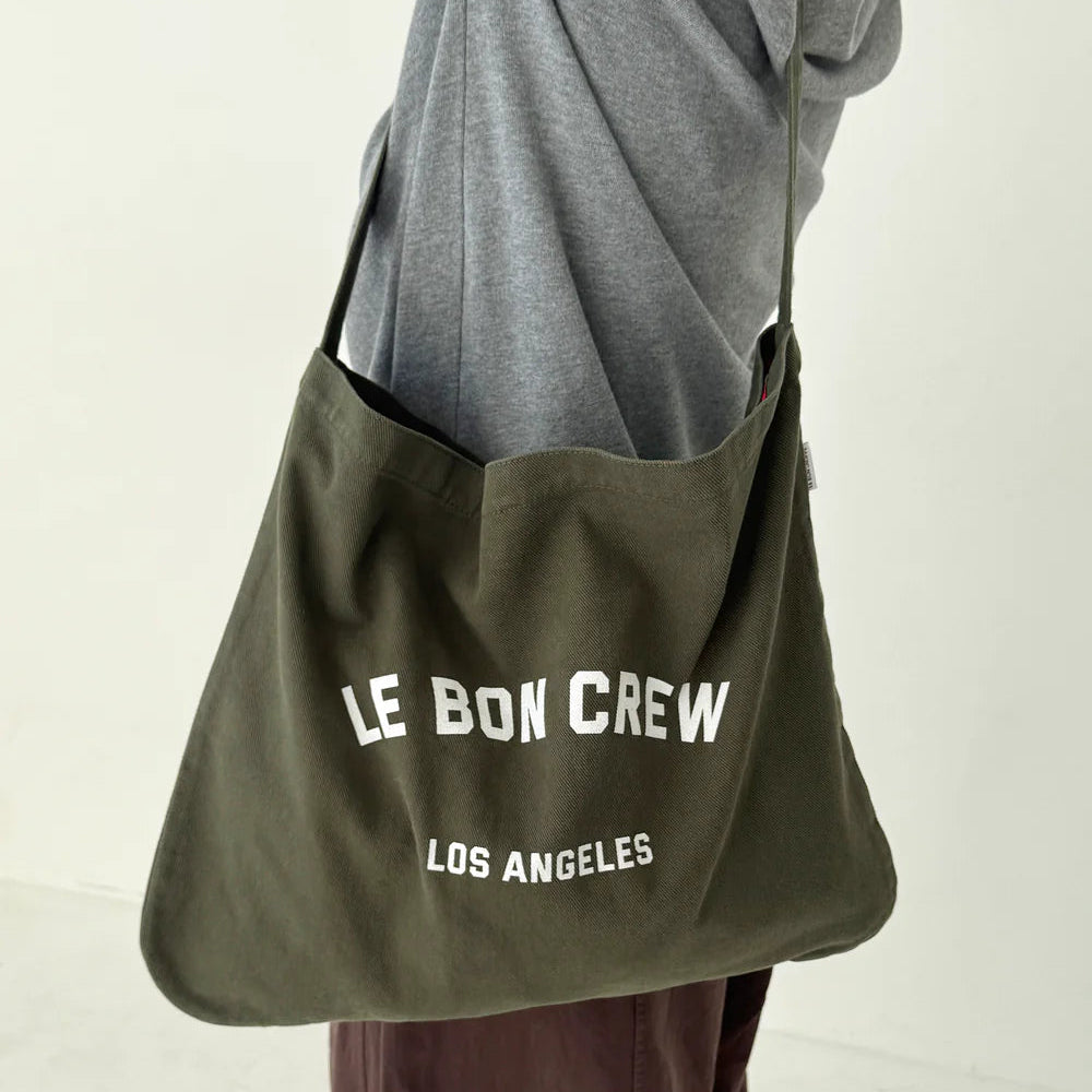 Le Bon Crew Happy Carry Bag in Olive