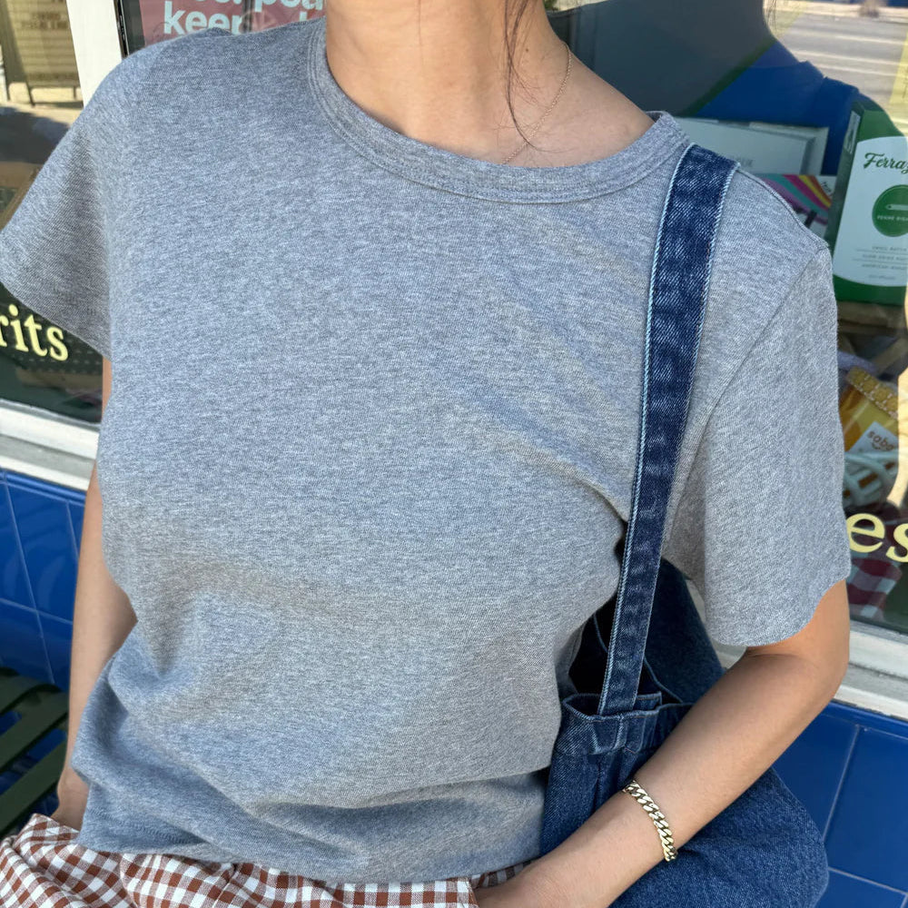 Go-To Tee in Melange Grey