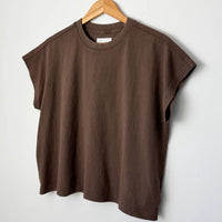 Jeanne Tee in Chocolate