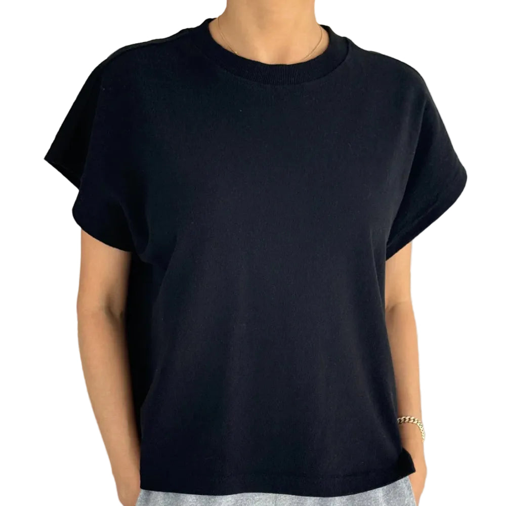 Jeanne Tee in Black