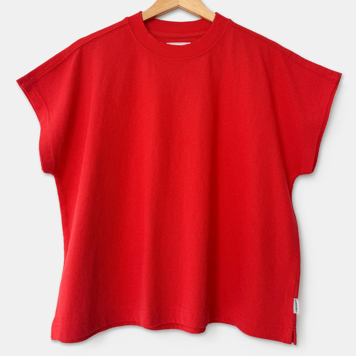 Jeanne Tee in Tomato