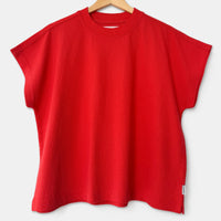 Jeanne Tee in Tomato
