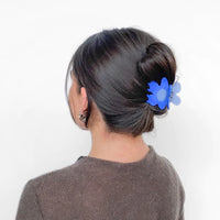 Flower Claw in Periwinkle Blue