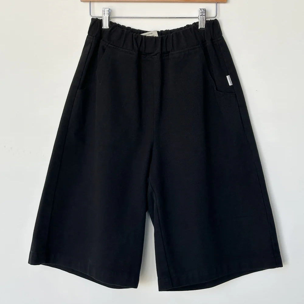 Liam Bermuda in Black Canvas