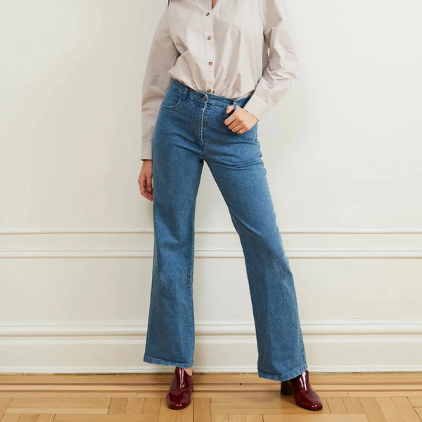 Marie Jeans in Light Indigo