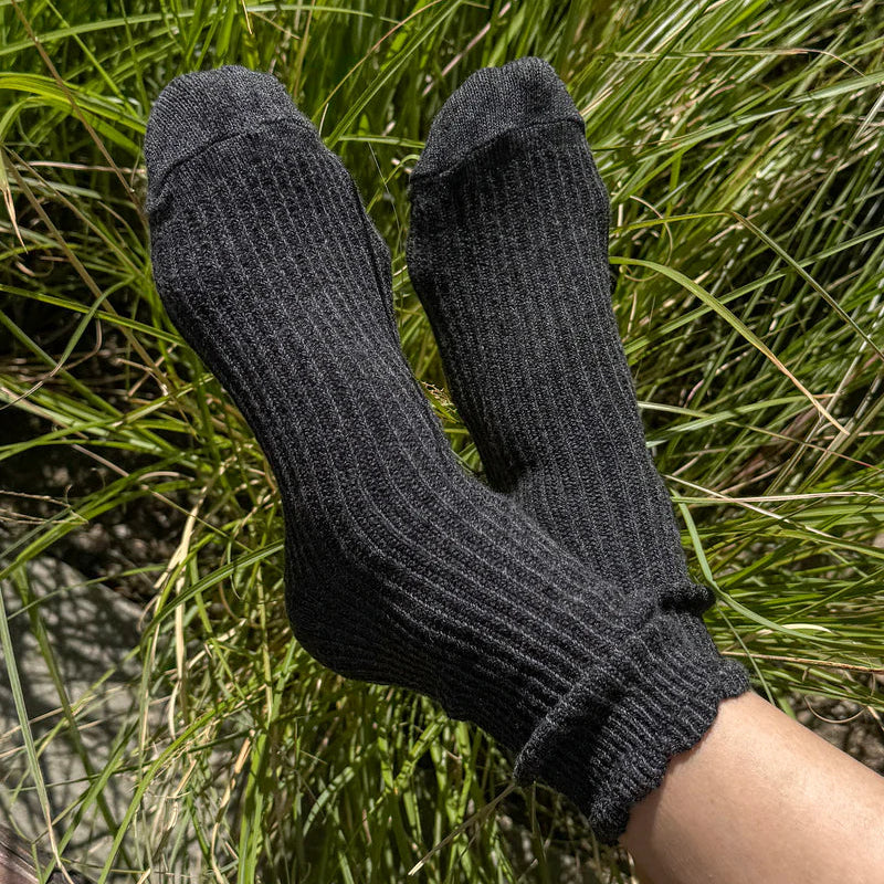 Linen Scallop Socks