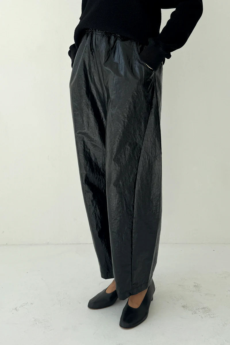 Liquid Nylon Arc Pants in Lacquer Black