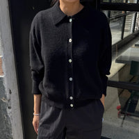 Lou Cashmere Cardigan in Black