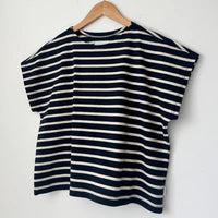 Manon Tee in White/Navy