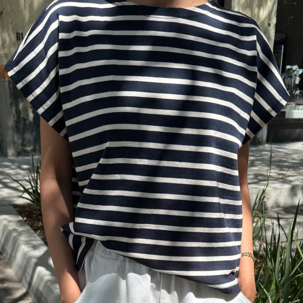 Manon Tee in White/Navy