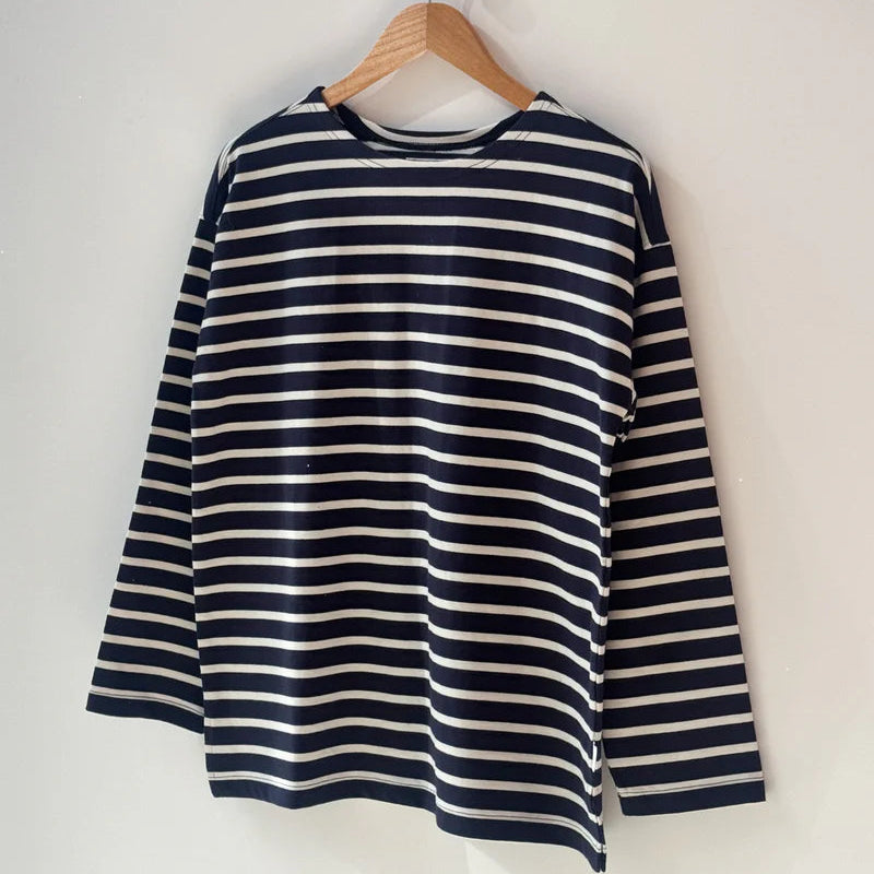 files/MarseilleTop-WhitestripeonNavy2_e12be858-d630-4655-800f-bb584d5c2b07.webp
