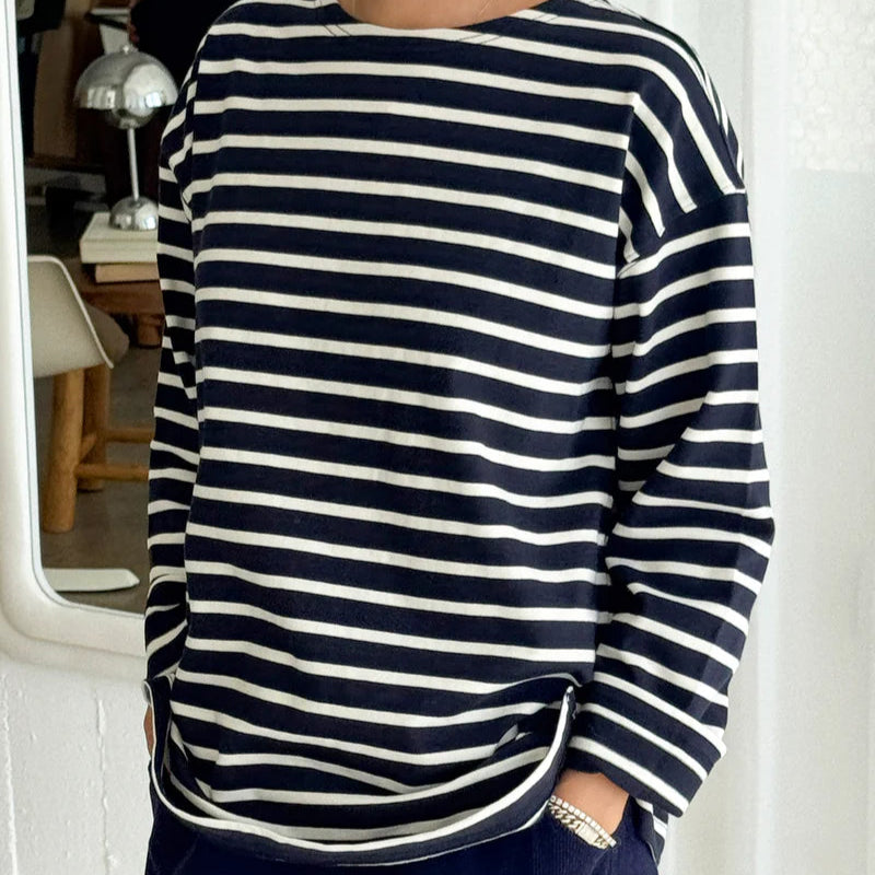 files/MarseilleTop_WhiteNavy_3.webp