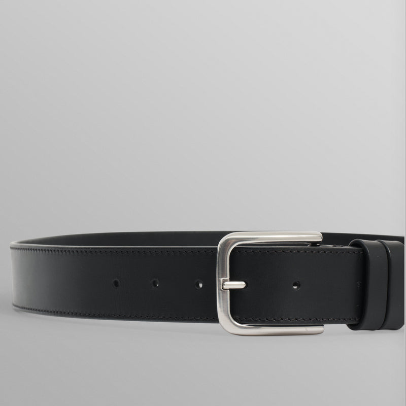 files/PATON-BELT-BLACK-LEATHER-DETAIL-2.jpg