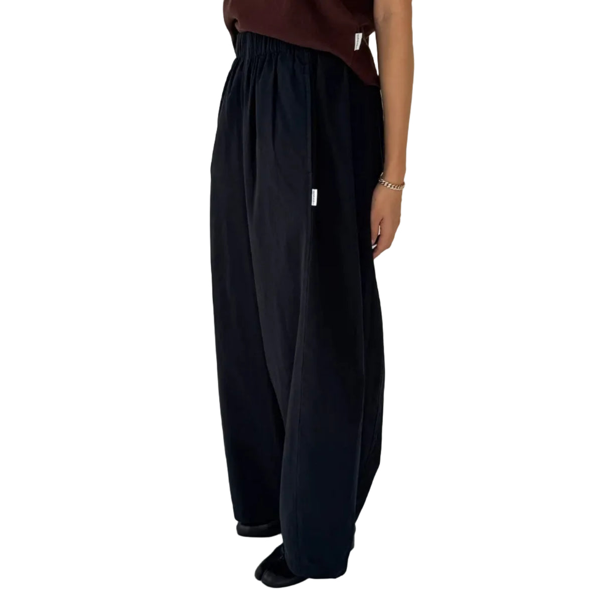 Parachute Pants in Black