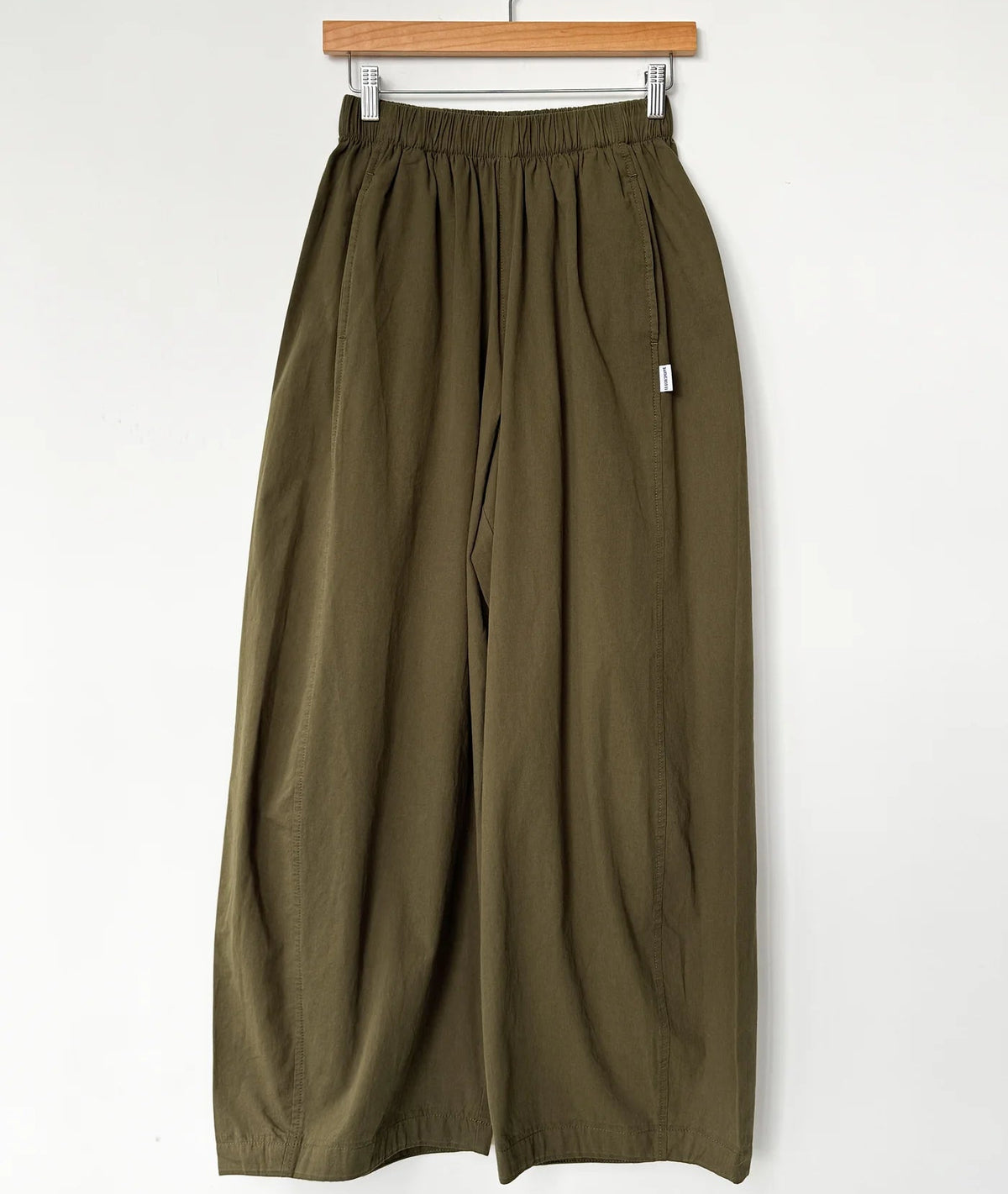 Parachute Pants in Olive