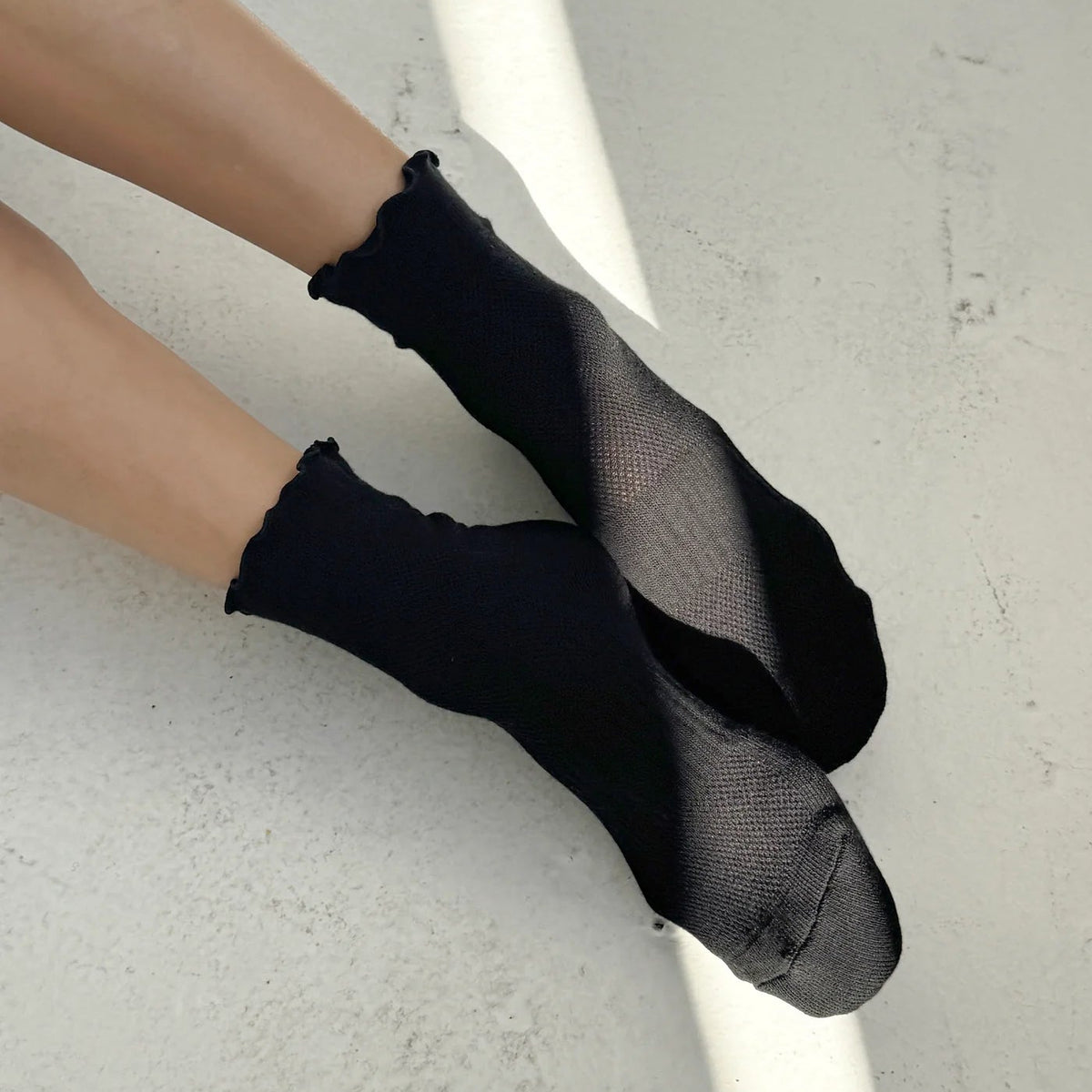 Ruffled Hugger Crew Sock
