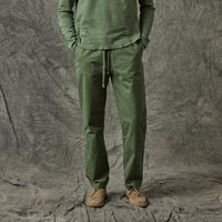 Twill Easy Chino in Surplus