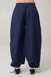 Sable Pant in Navy