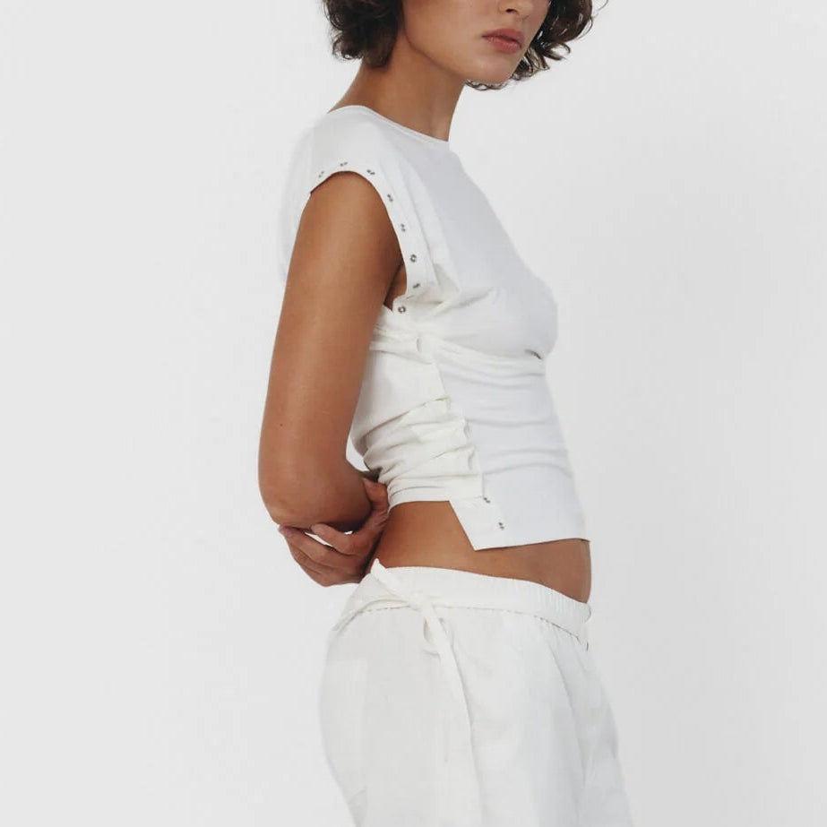 Snap Tank in Milk