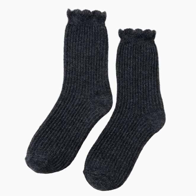 Linen Scallop Socks