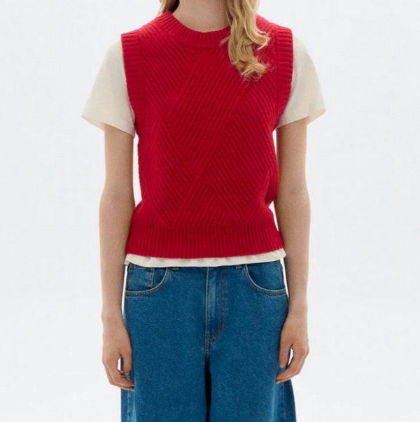 Kaia Knitted Vest in Red