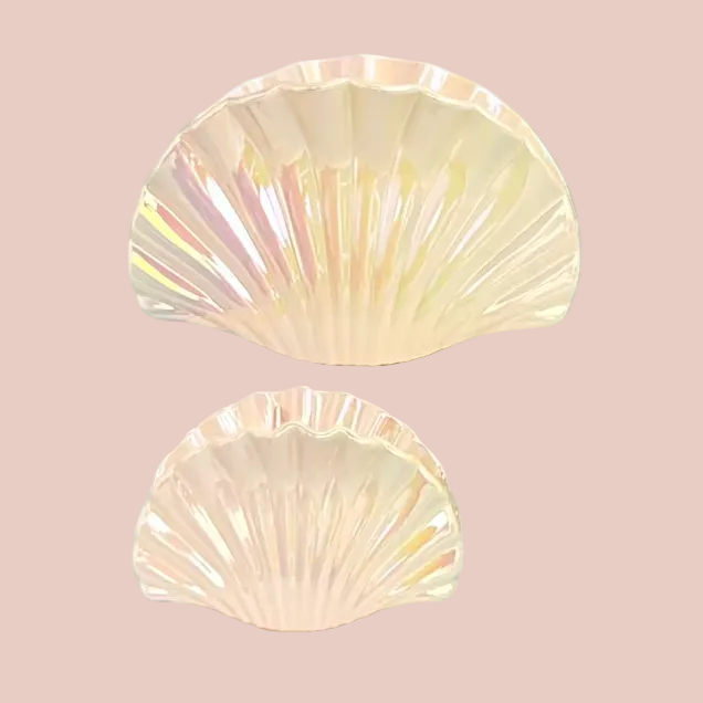 Iridescent Shell Claw
