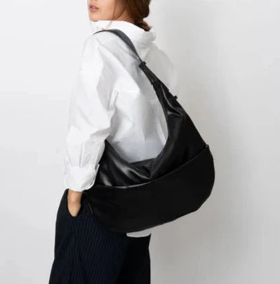 files/TERRA_SOFT_STRUCTURE-Tote_Bag-1000-097-010000-009_Black-4_jpg.webp