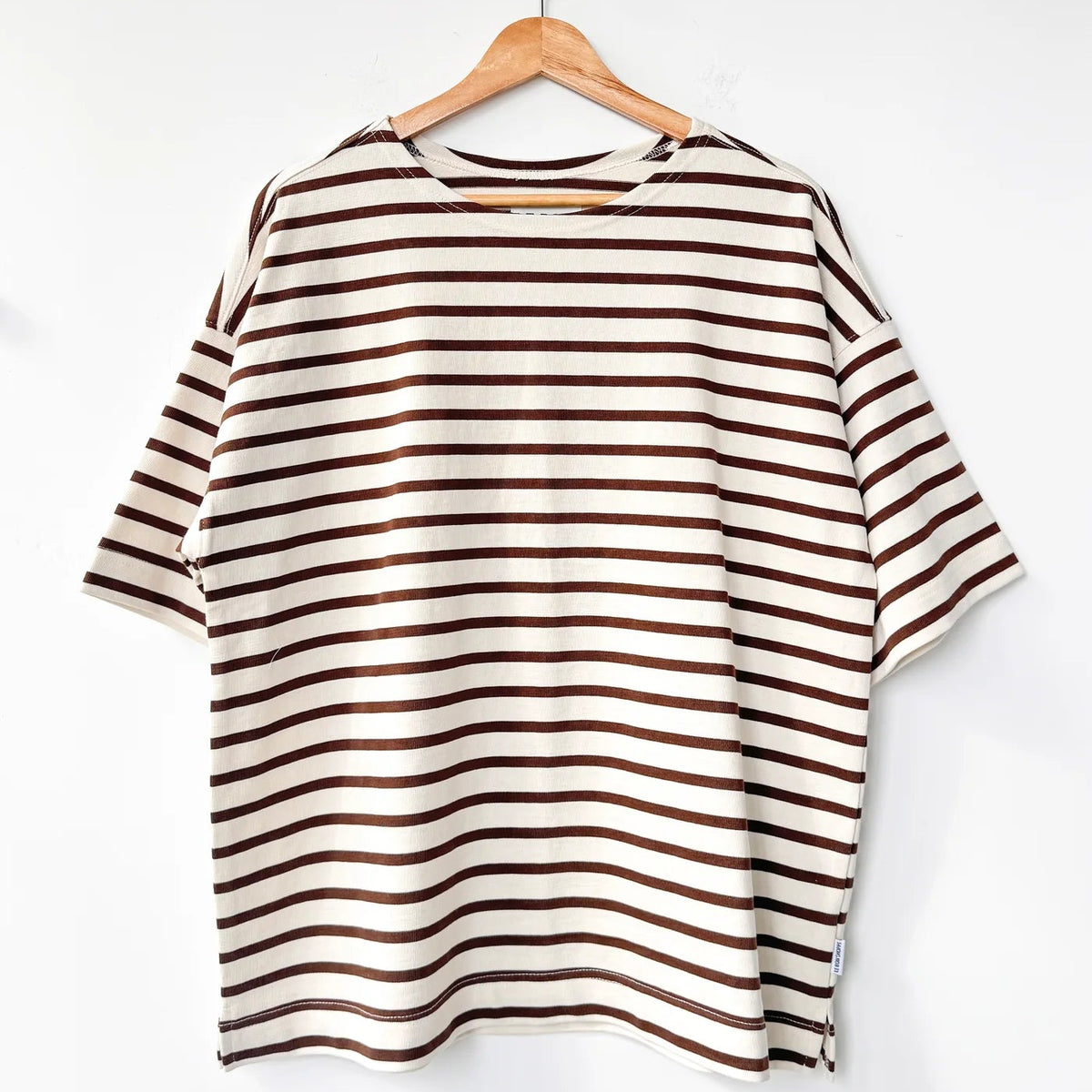Voyage Tee in White/Coffee Stripe