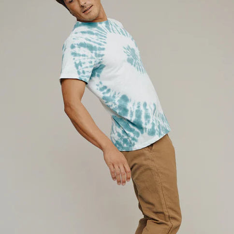 Jung Tee in Wave