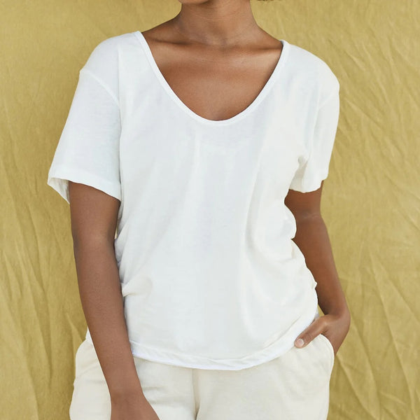Zuma Scoop Neck Tee in Washed White